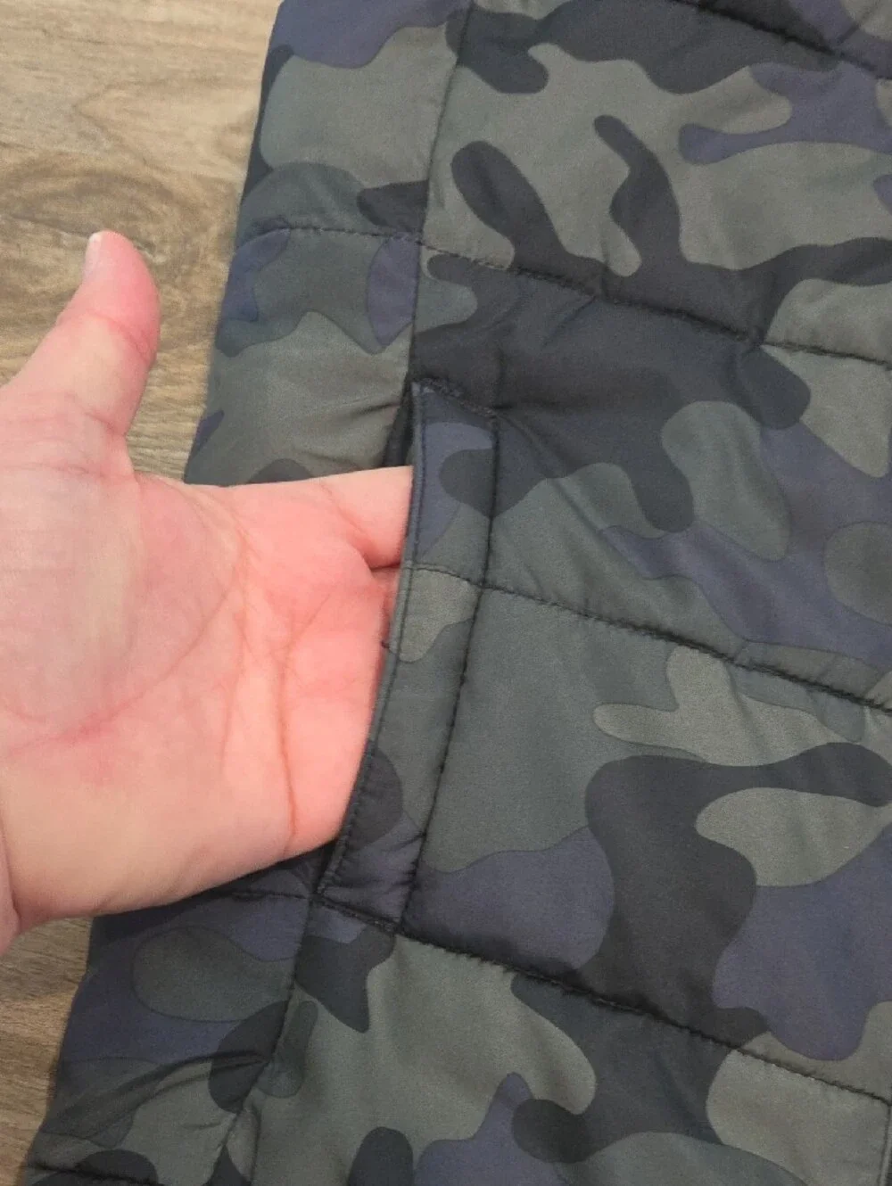 Gap Kids ColdControl Camo Puffer Vest Water Resistant Insulated Boys Small